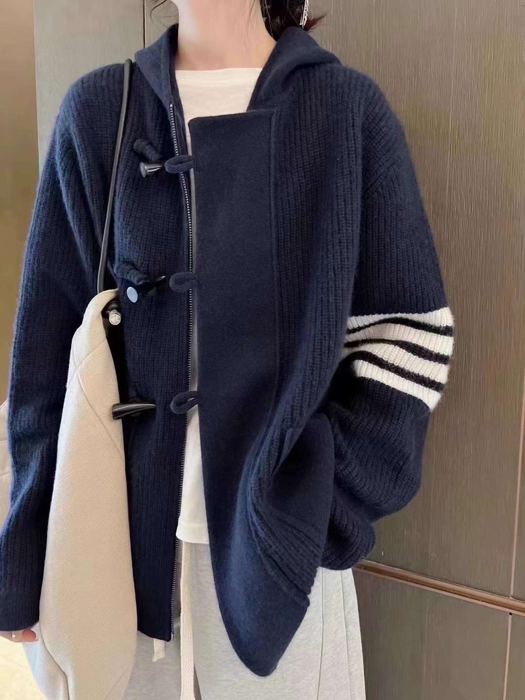 Kardigan rajut Wanita Berkerud - Wool Coat Peacoat ulasan dan harga